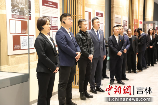 �c���ˆT�^չ�� �O��/�z