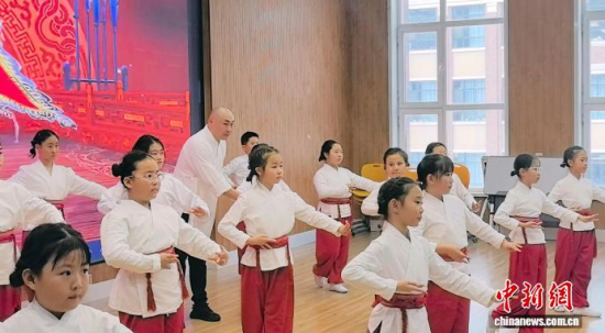 �����݆Tʷ����(qu��n)���ڽoС�W�������n����ʯ���� �z