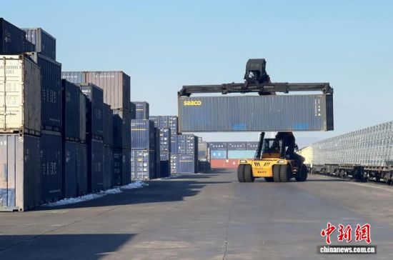 12��11�������֬q���������ˆT�ڬq���F·�ڰ��M�м��b����b�������� �z