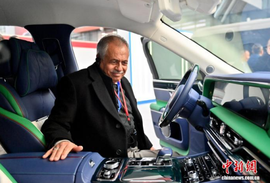 12��16���������L(zh��ng)��������F(tu��n)�ɆT�w�(y��n)�Ї�(gu��)��܇�������� �z