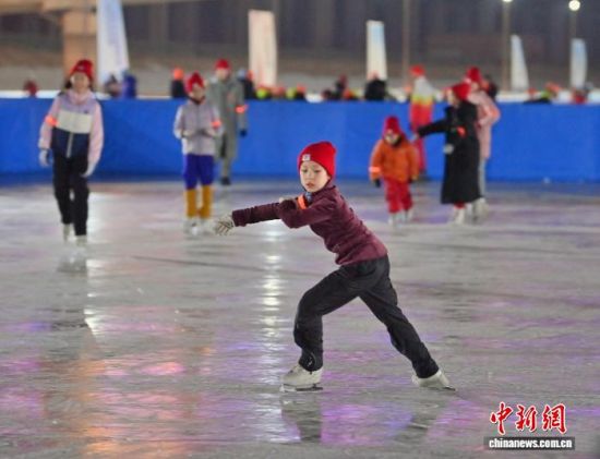 1��6���������L����С�\(y��n)��(d��ng)�T���^��չʾ���ӻ��������� �z